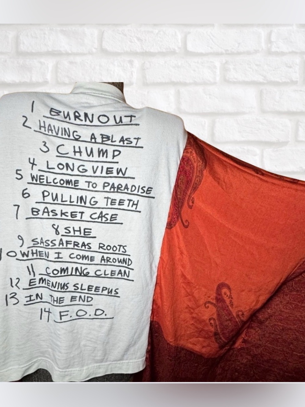 Green Day T Shirt poncho Upcycled w/ vibrant orange silk Kimono Sleeves. - Picture 4 of 6